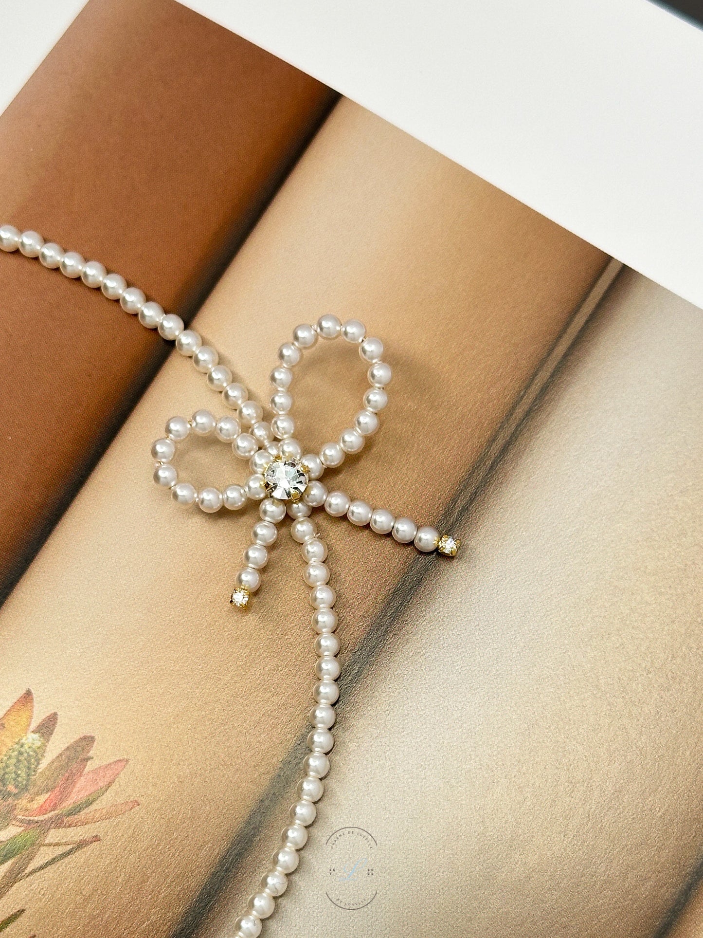 Ribbon Pearl Diamond Choker