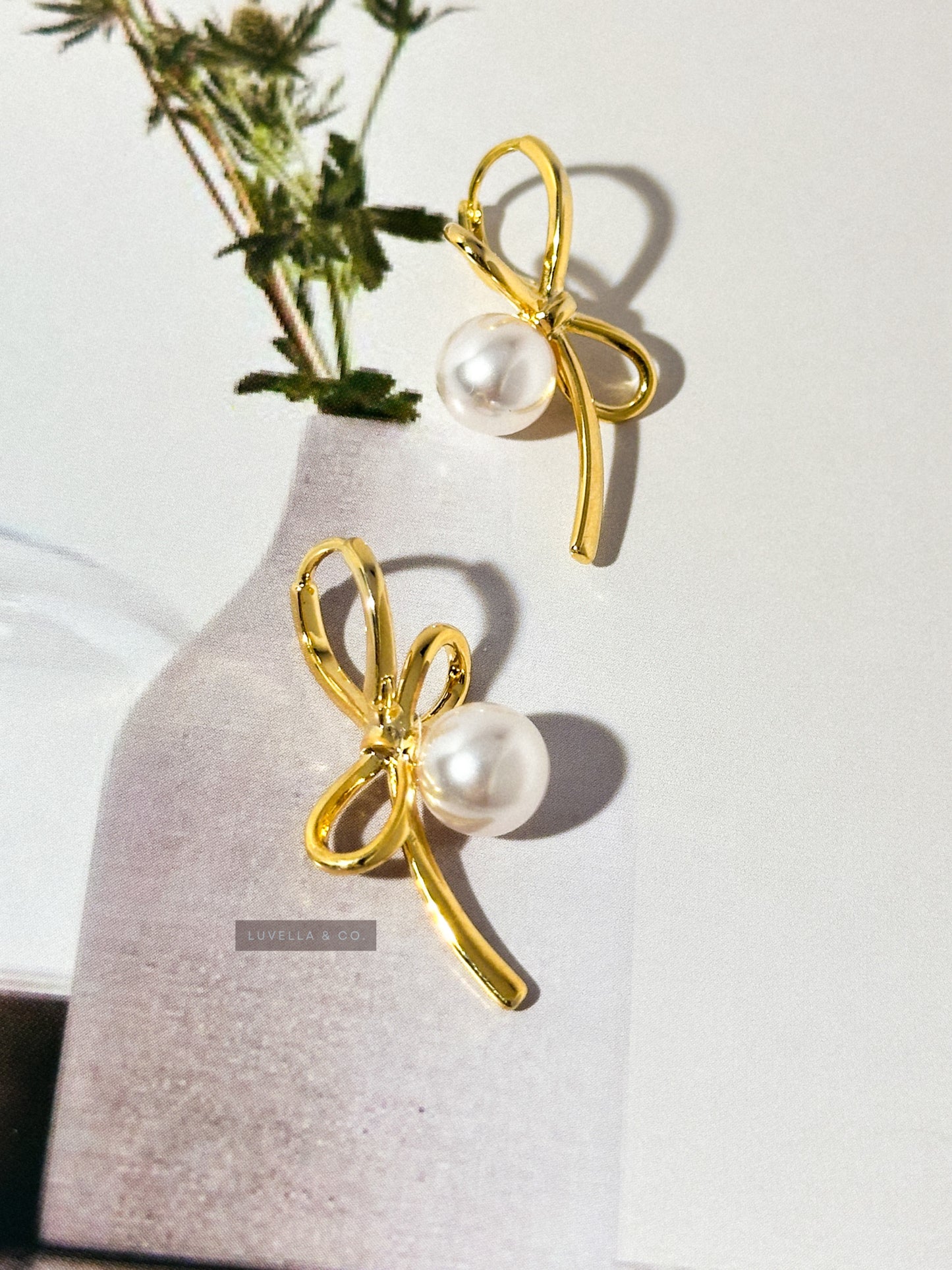 Asymmetric Bowknot Pearl Earrings