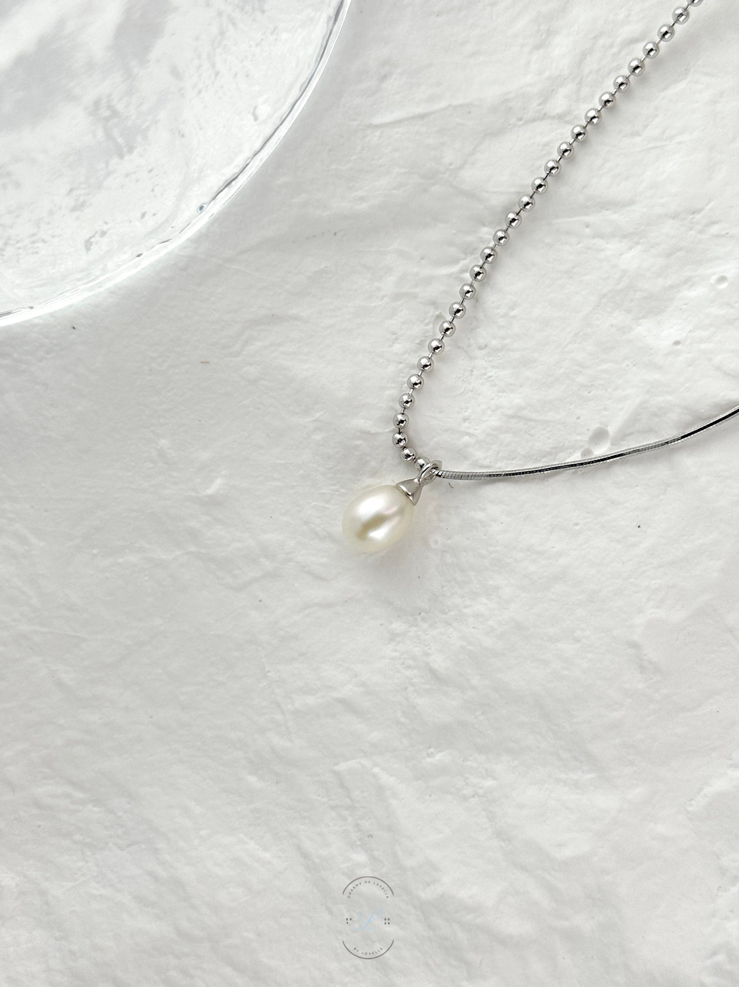 Single Pearl Pendant