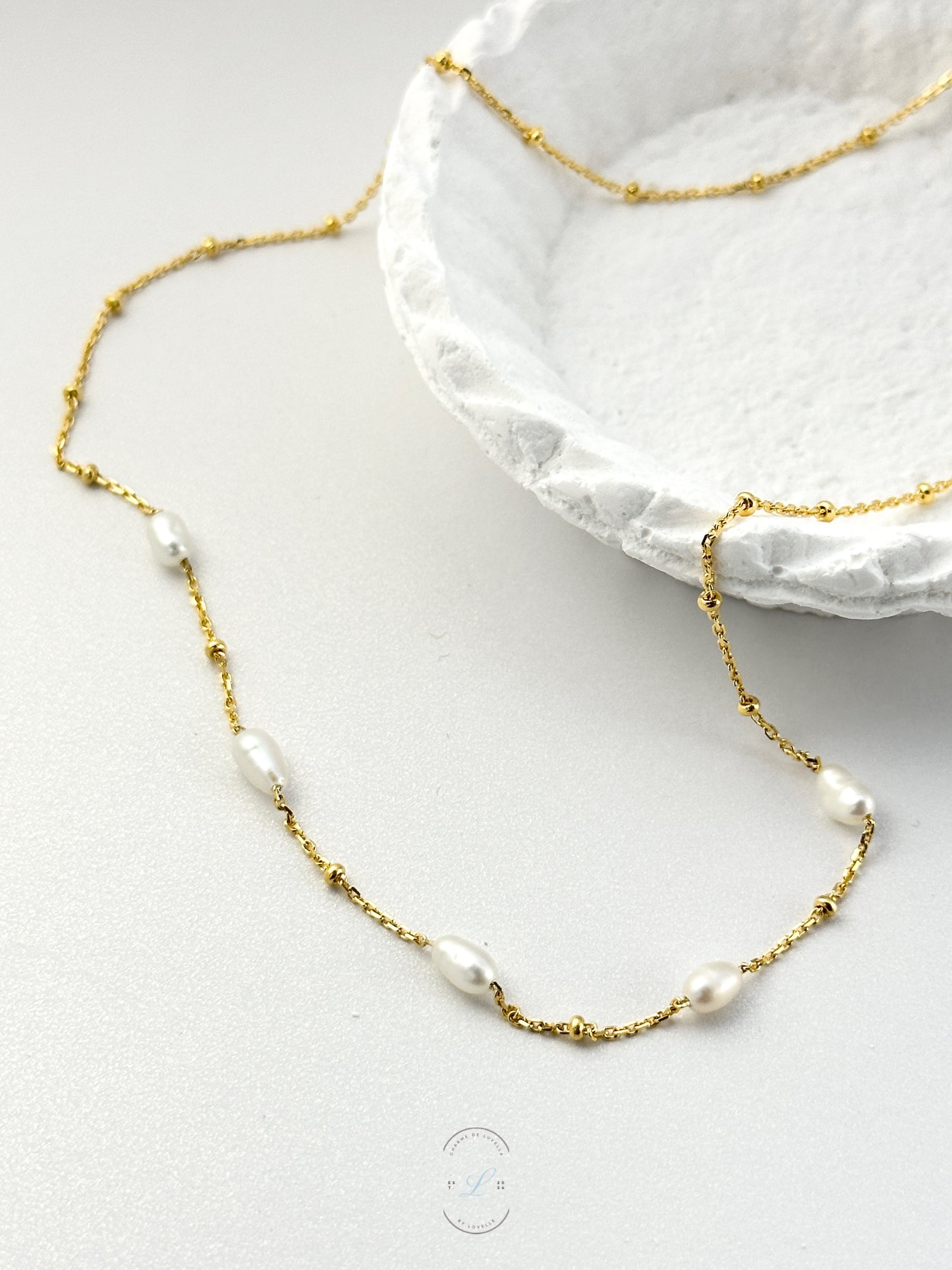 Oval Pearl Necklace