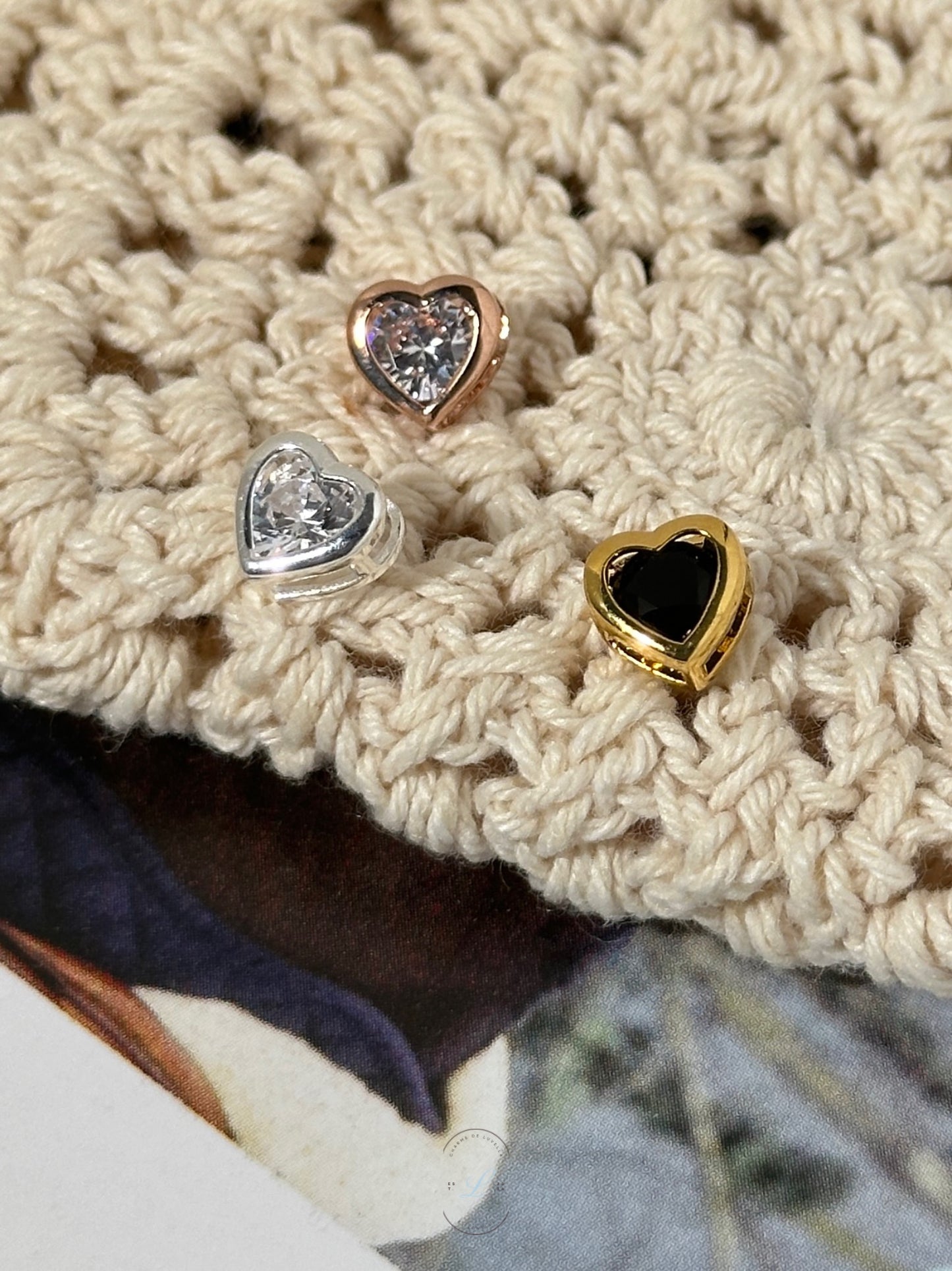 Trimmed Heart Stud