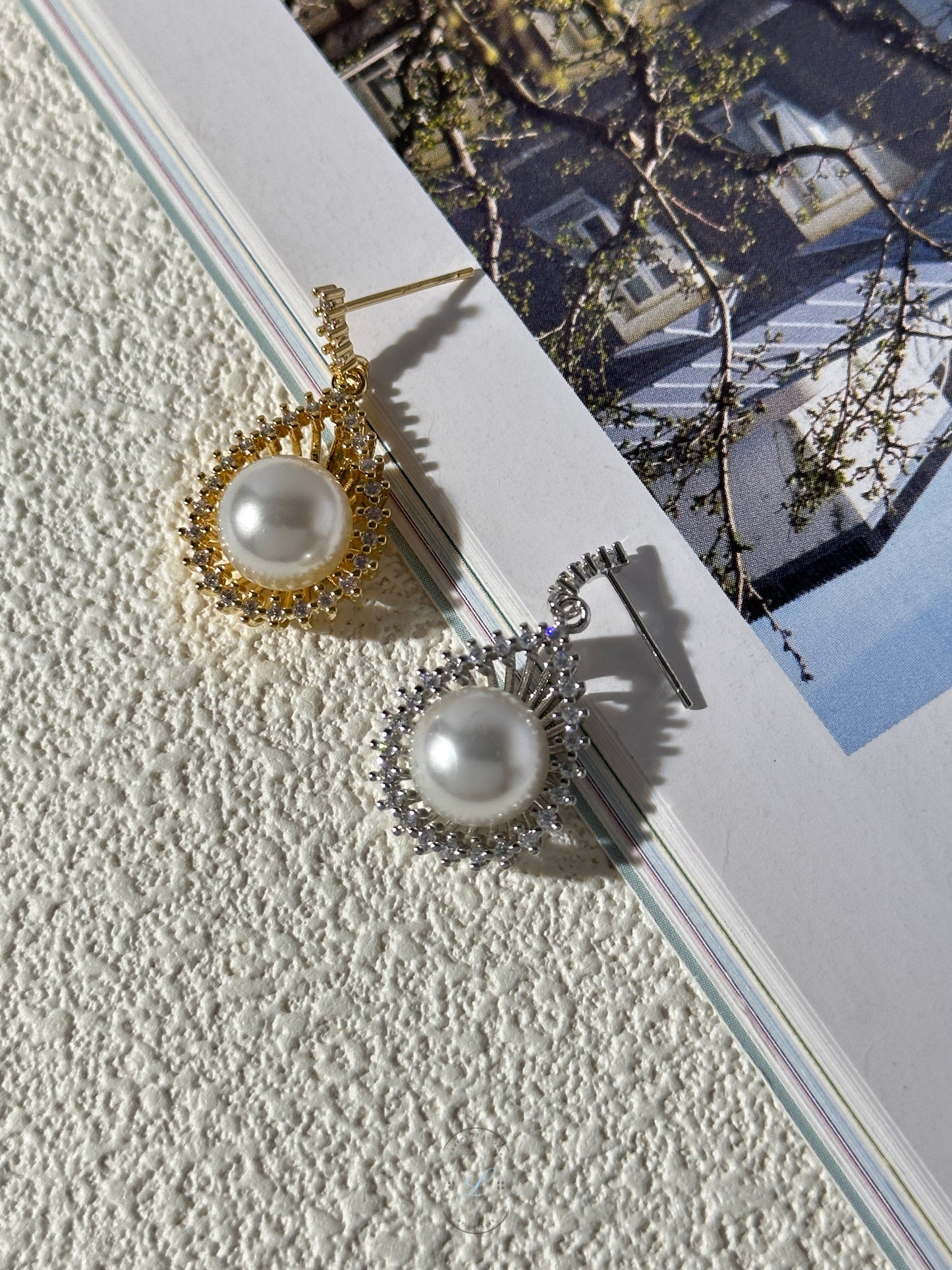 Pearl Oval Earrings