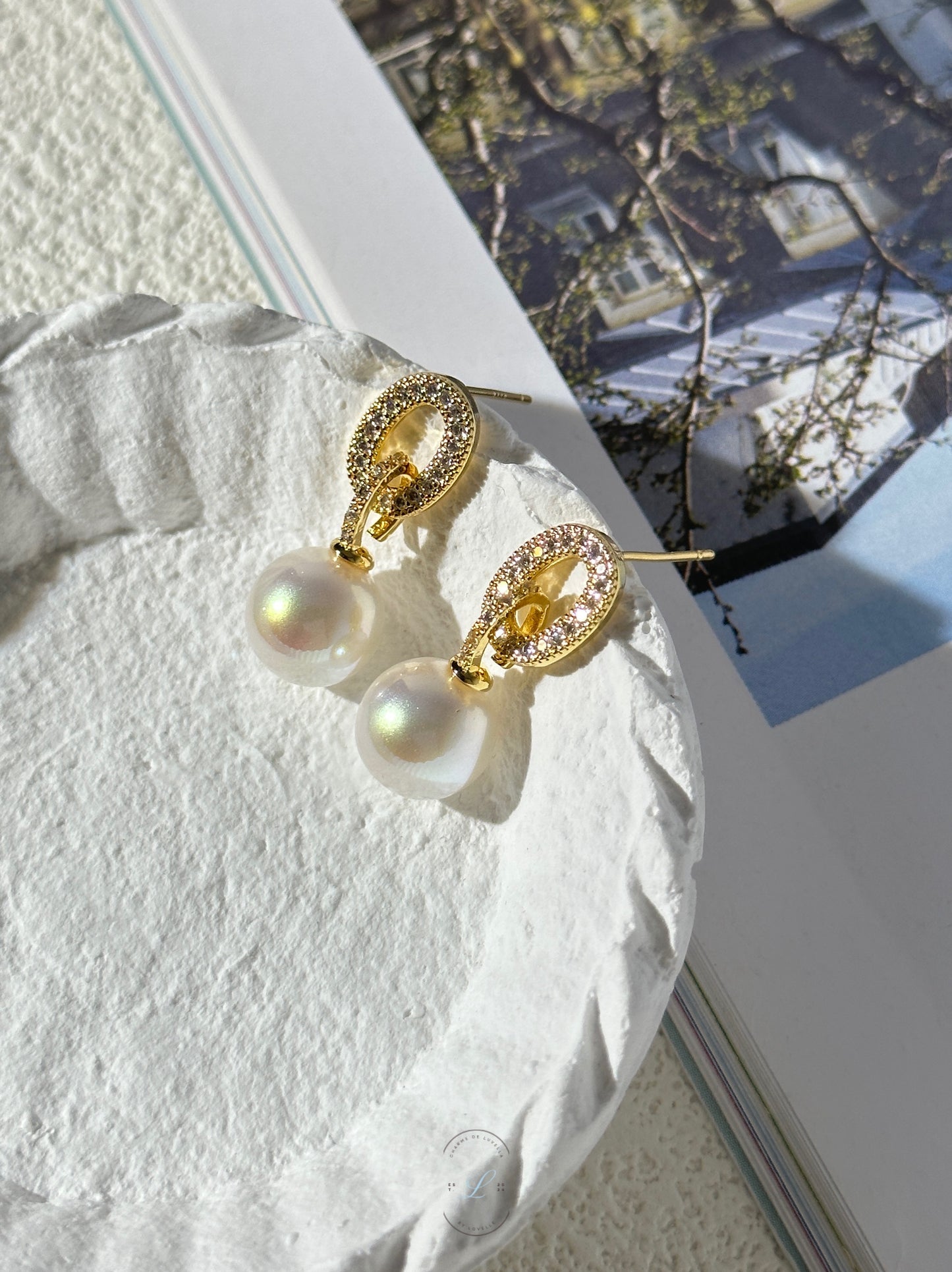 Oval Diamond Pearl Earrings